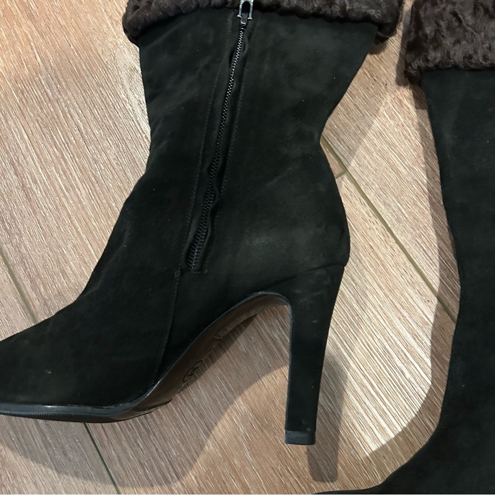 Chanel Black Heeled Boots with Stiletto Heel and Folded Cuff - Picture 5 of 11